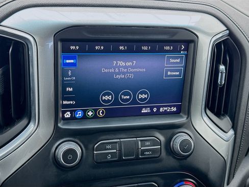 Used 2023 Chevrolet Silverado 2500 LT w/ Convenience Package image 11