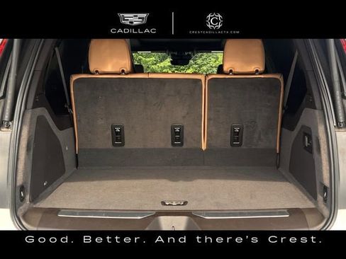 Used 2023 Cadillac Escalade ESV Premium Luxury AWD/4WD image 29