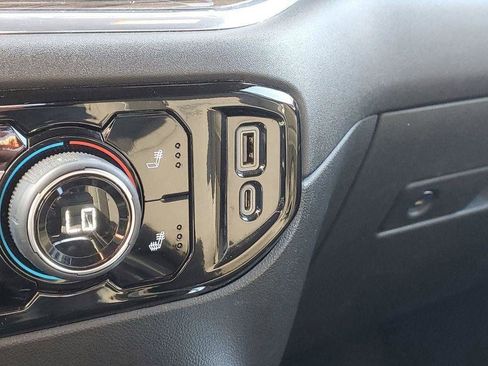 Used 2023 Chevrolet Silverado 1500 RST image 18