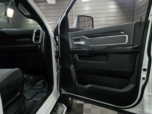 Used 2023 RAM 2500 Big Horn w/ Level 1 Equipment Group image 15
