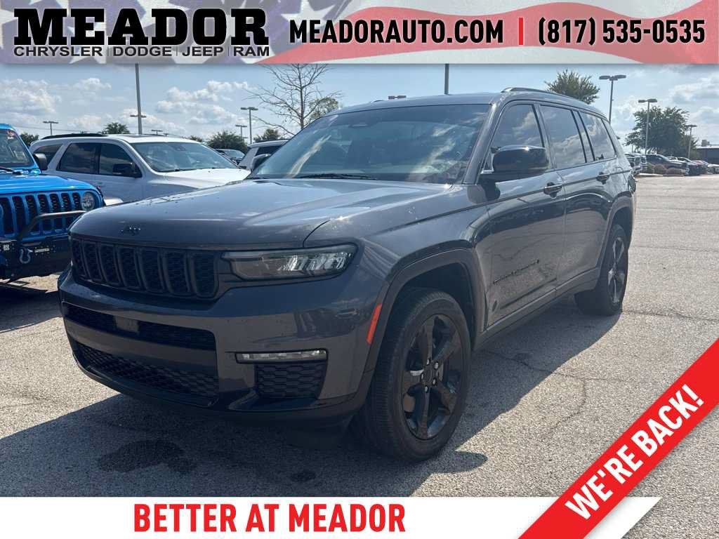 Used 2024 Jeep Grand Cherokee L Limited w/ Black Appearance Package RWD image 1
