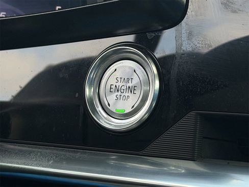 Certified 2022 Chevrolet Corvette 3LT image 23