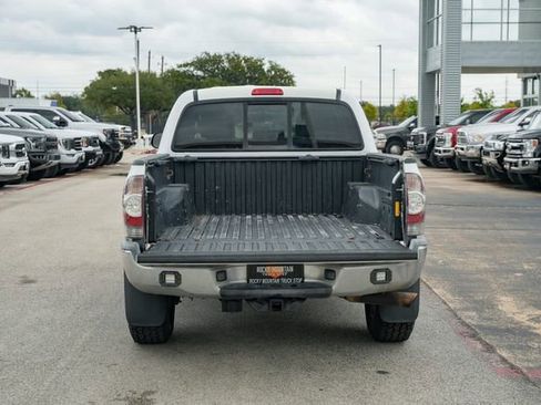 Used 2013 Toyota Tacoma PreRunner w/ SR5 Pkg image 10