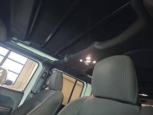 Used 2022 Jeep Wrangler Unlimited Sport AWD/4WD image 19