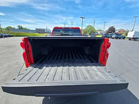 Used 2019 Chevrolet Silverado 1500 Custom Trail Boss w/ Custom Convenience Package AWD/4WD image 31