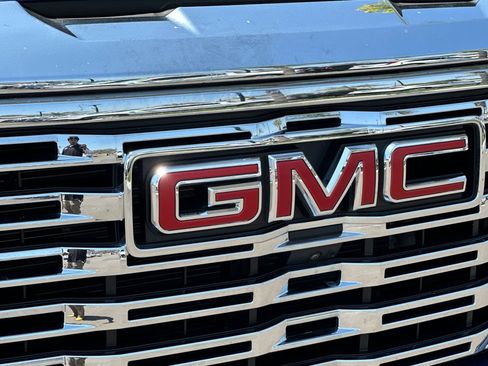 Used 2025 GMC Sierra 1500 Denali AWD/4WD image 39