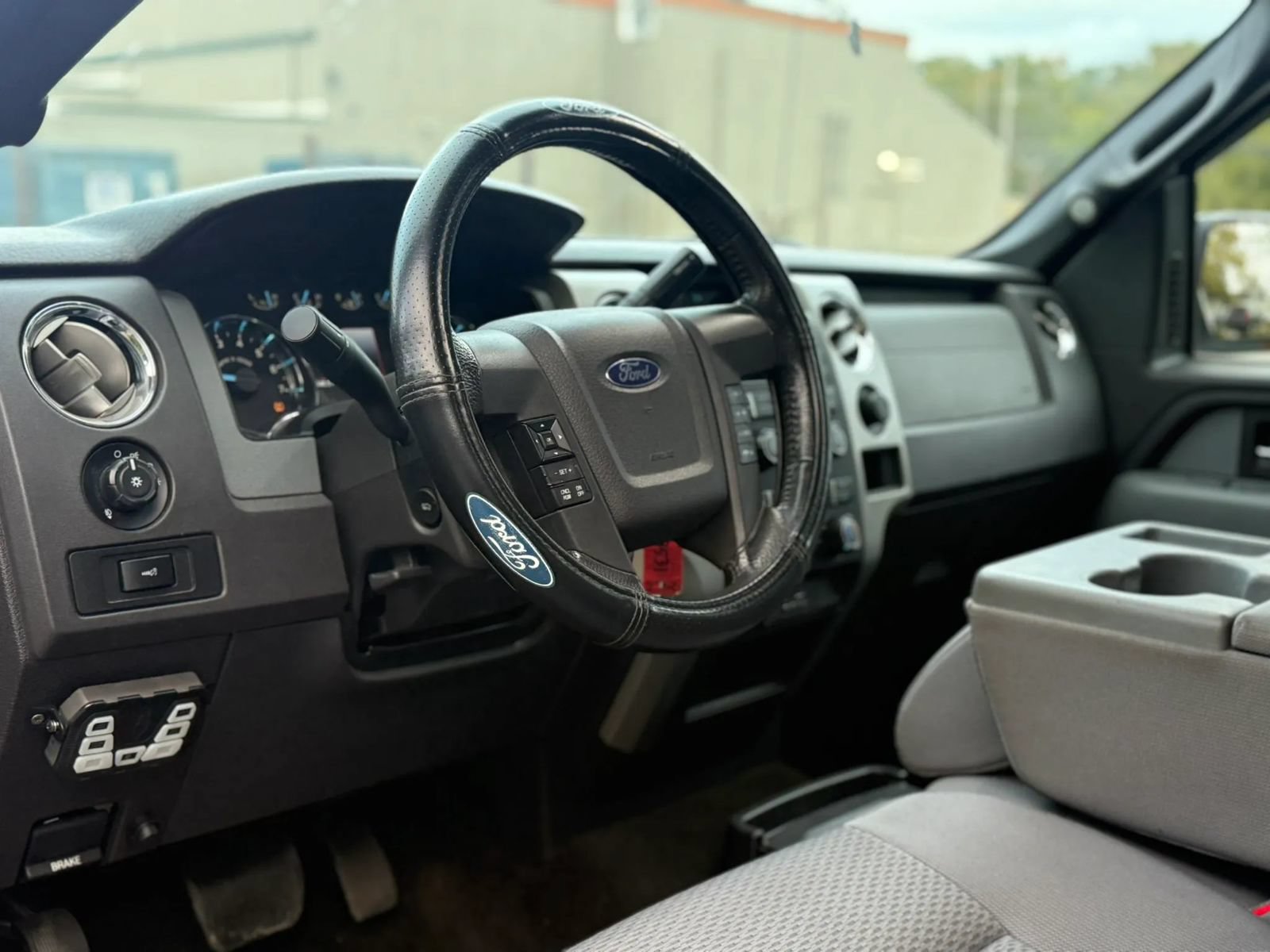 Used 2012 Ford F150 XLT w/ XLT Chrome Pkg AWD/4WD image 14