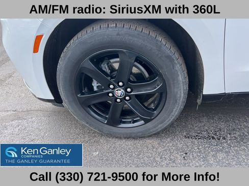 Used 2024 Buick Enclave Essence w/ Sport Touring Edition AWD/4WD image 16