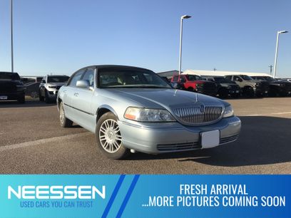 Used 2009 Lincoln Town Car Signature Limited