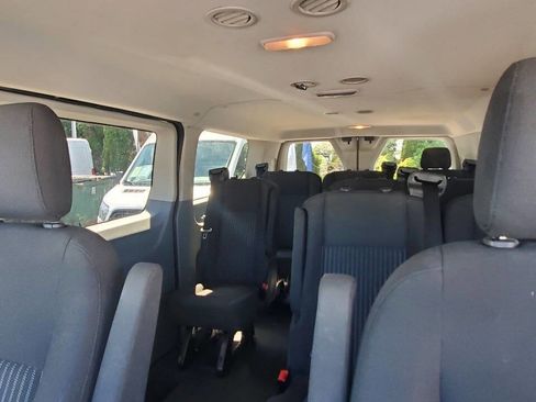 Used 2015 Ford Transit 150 XLT RWD image 22