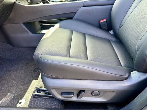 Certified 2026 Nissan Rogue SV w/ SV Premium Package image 29