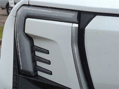 Used 2025 GMC Sierra EV Denali image 10