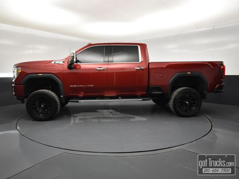 Used 2020 GMC Sierra 2500 Denali w/ Denali Ultimate Package image 3