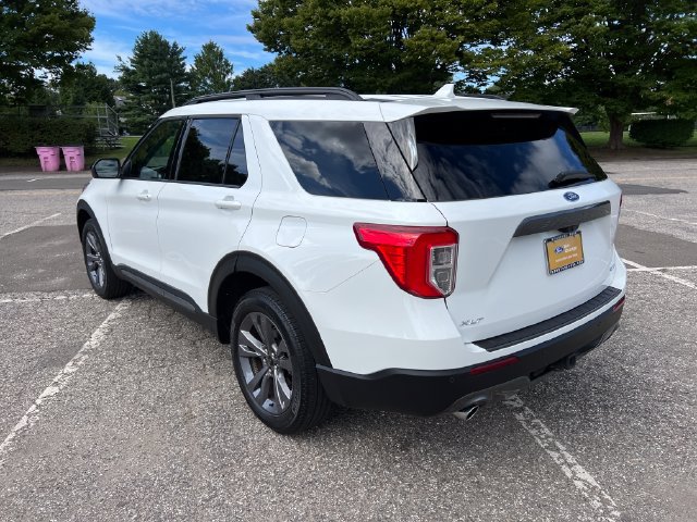 Certified 2023 Ford Explorer XLT w/ Equipment Group 202A AWD/4WD image 7