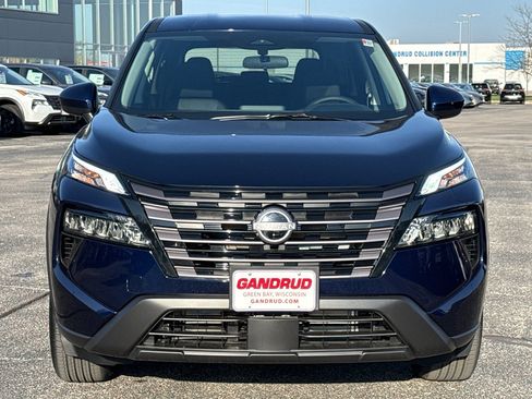 New 2026 Nissan Rogue SV w/ Cold Weather Package AWD/4WD image 3