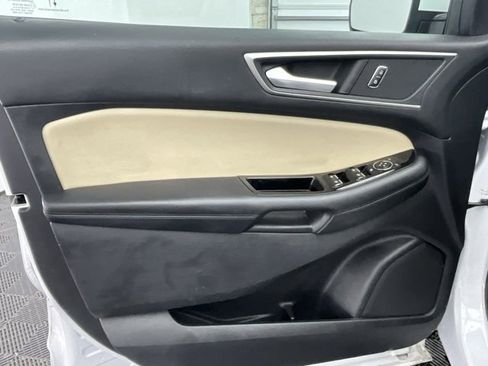 Used 2020 Ford Edge SEL w/ Cold Weather Package image 11
