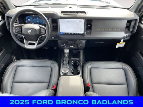 New 2025 Ford Bronco Badlands image 10