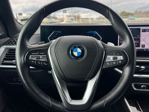 Used 2025 BMW X5 xDrive50e AWD/4WD image 26