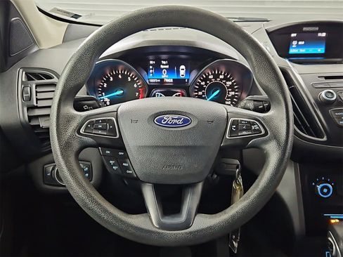 Used 2017 Ford Escape S image 22