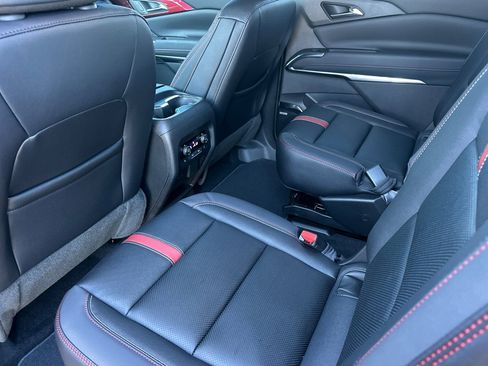 New 2026 Chevrolet Traverse RS w/ LPO, Illumination Package image 12