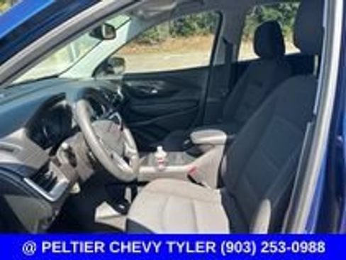 Used 2022 GMC Terrain SLE w/ Driver Convenience Package FWD image 12