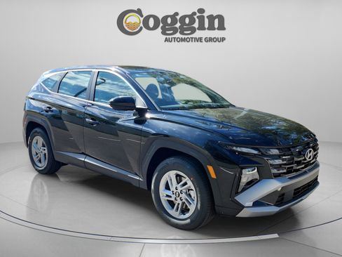 New 2026 Hyundai Tucson SE image 8