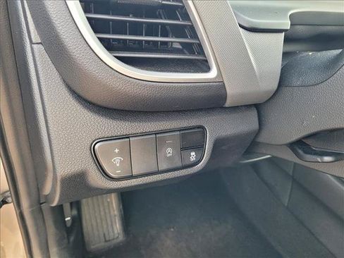 Used 2026 Kia Seltos LX FWD image 13