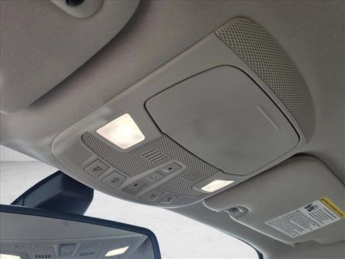 Used 2017 Ford Fusion Platinum image 18