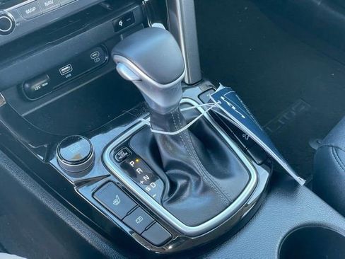 Used 2024 Kia Seltos SX image 23