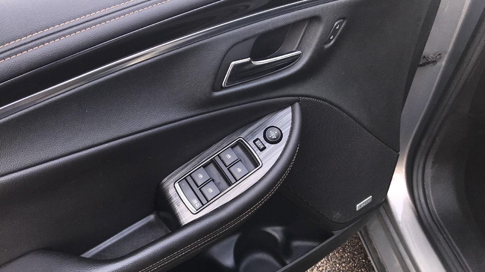 Used 2017 Chevrolet Impala LT w/ Leather Package FWD image 26