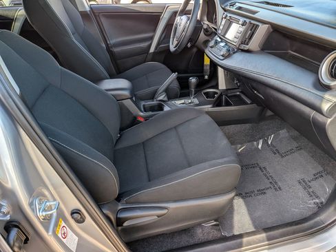 Used 2016 Toyota RAV4 XLE image 34