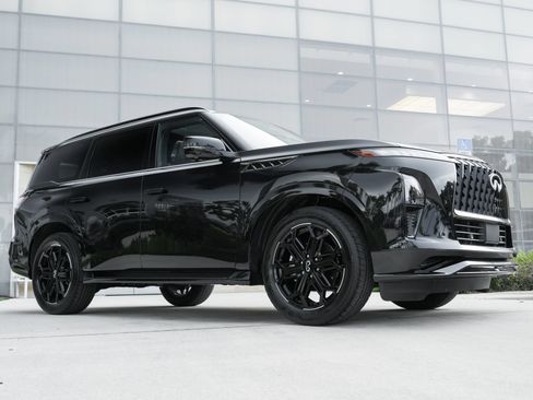 Certified 2026 INFINITI QX80 4WD image 1