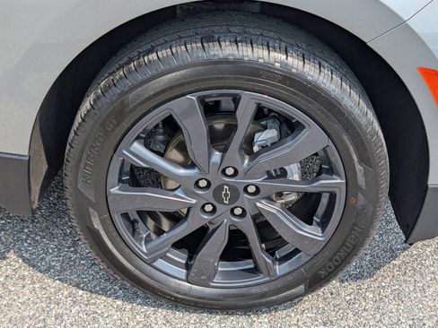 Used 2024 Chevrolet Equinox RS AWD/4WD image 11