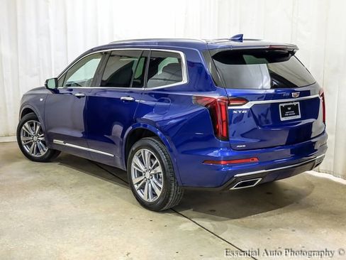 Certified 2025 Cadillac XT6 Premium Luxury image 8