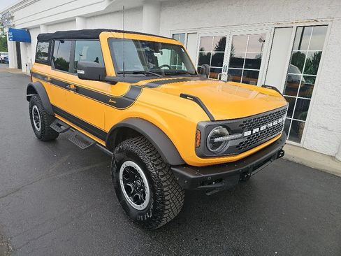Used 2022 Ford Bronco Badlands AWD/4WD image 2