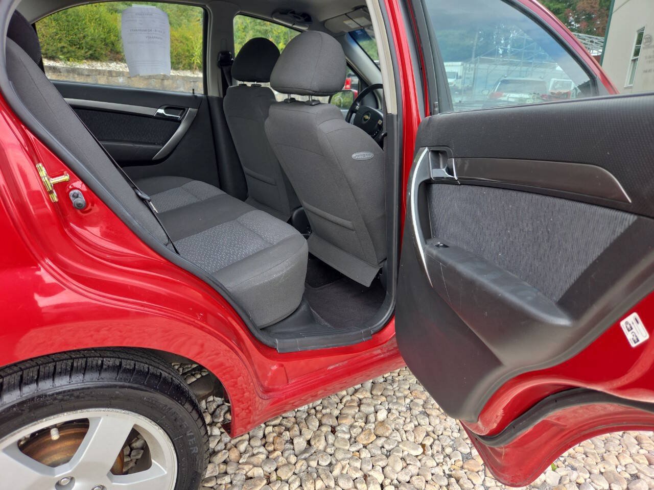 Used 2007 Chevrolet Aveo LT FWD image 20