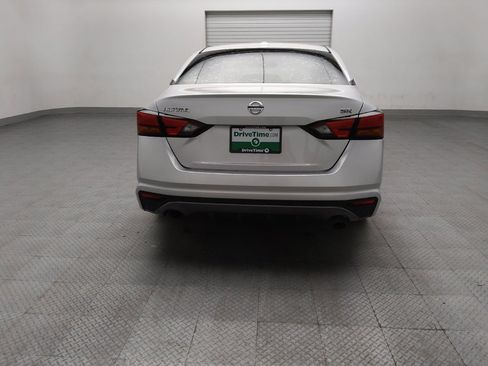 Used 2019 Nissan Altima 2.5 SR FWD image 7