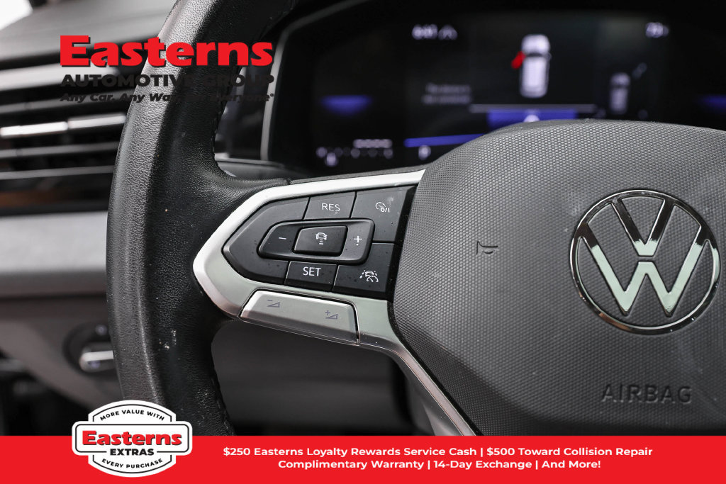 Used 2025 Volkswagen Jetta SE FWD image 16