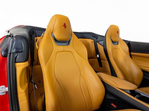 Certified 2020 Ferrari Portofino RWD image 48