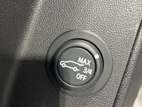 Used 2024 Chevrolet Equinox LT w/ LPO, Floor Liner Package image 18