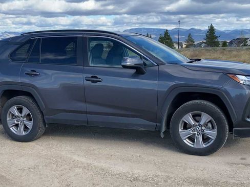 Used 2023 Toyota RAV4 XLE image 2