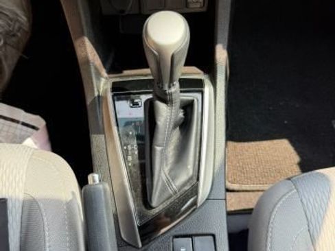 Used 2016 Toyota Corolla LE FWD image 24