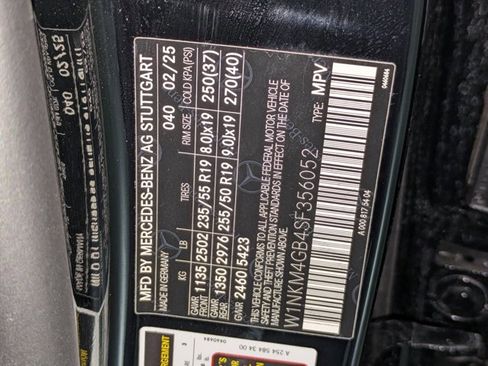 Certified 2025 Mercedes-Benz GLC 300 image 27