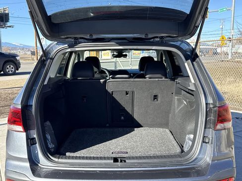 Used 2022 Volkswagen Taos SEL image 6