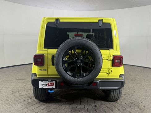 Used 2023 Jeep Wrangler Sahara w/ Cold Weather Group image 7