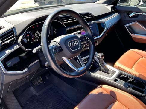 Used 2021 Audi Q3 2.0T Premium w/ Convenience Package AWD/4WD image 18