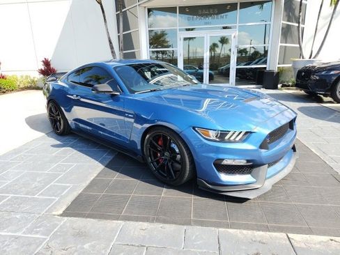 Used 2019 Ford Mustang Shelby GT350 w/ Technology Package image 2