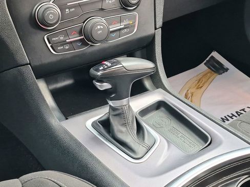 Used 2023 Dodge Charger SXT RWD image 19