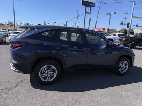 Used 2025 Hyundai Tucson SE image 10