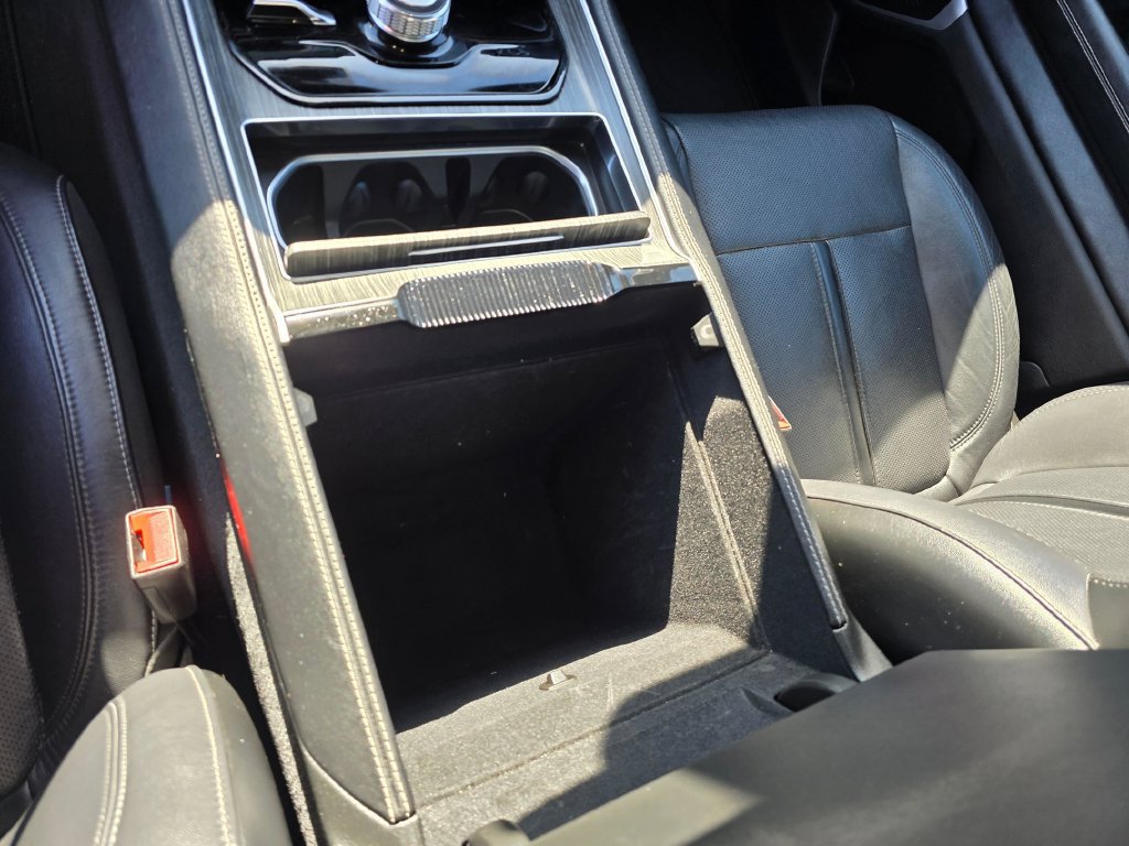 Used 2024 Jeep Wagoneer L Series II w/ Flexible Seating Group AWD/4WD image 26